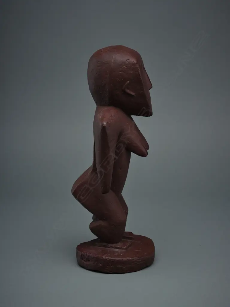 Resin cast of wood lineage Tongan goddess figure, Image 1++